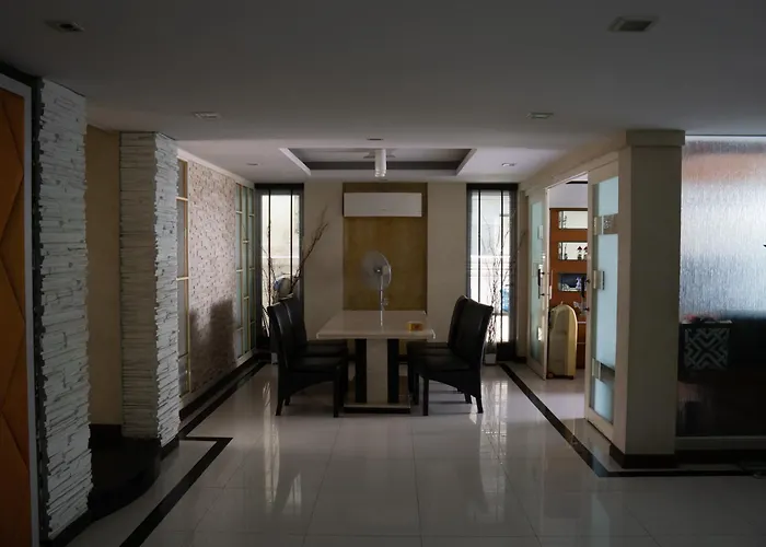 Modern In Sukhumvit